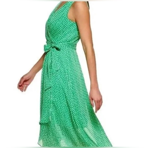 DKNY Floral Green & White Chiffon Tie Dress Size 8 NWT - Picture 2 of 7